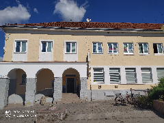 Holíč, Nám. mieru 1