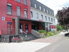 Hurbanovo, Komárňanská 87/175