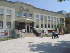 Vranov nad Topľou, Námestie slobody 1