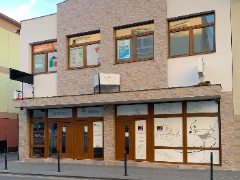 Topoľčany, Sama Chalúpku 2256/1- 1.kancelária oproti schodom