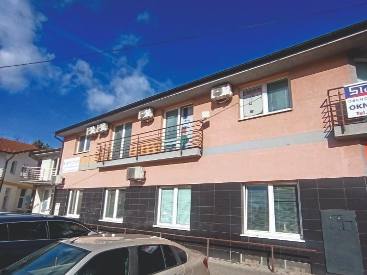 Malacky, Kláštorné nám. 4