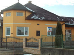 Včelince,  130